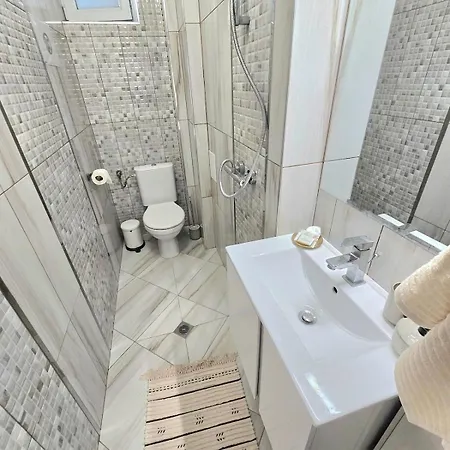 Liya House Апартамент *